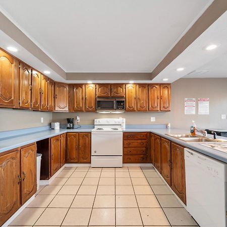 Lazy Gator House- Sleep 20- Bachelor Parties Welcome Lake Ozark Εξωτερικό φωτογραφία