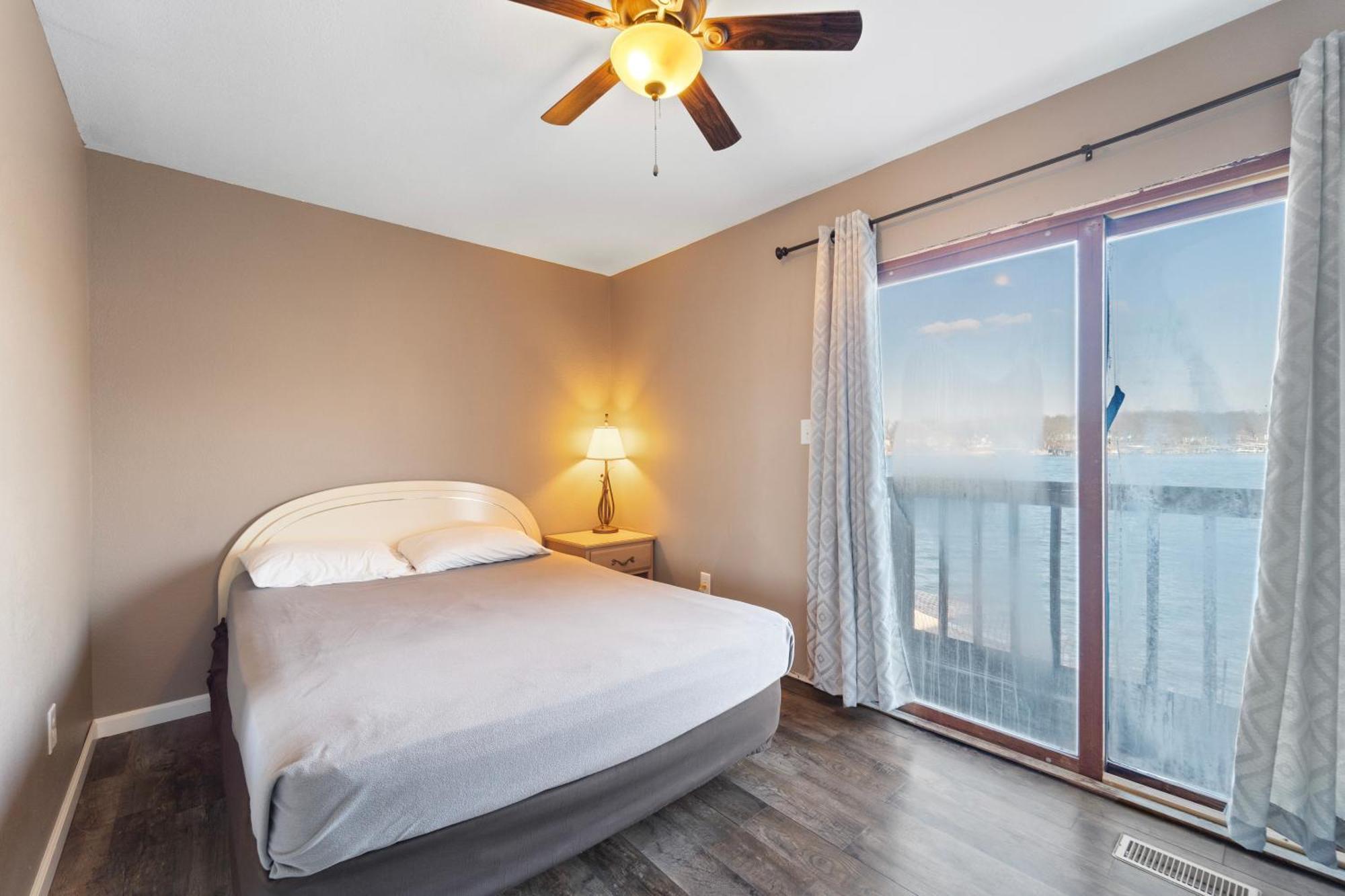 Lazy Gator House- Sleep 20- Bachelor Parties Welcome Lake Ozark Εξωτερικό φωτογραφία