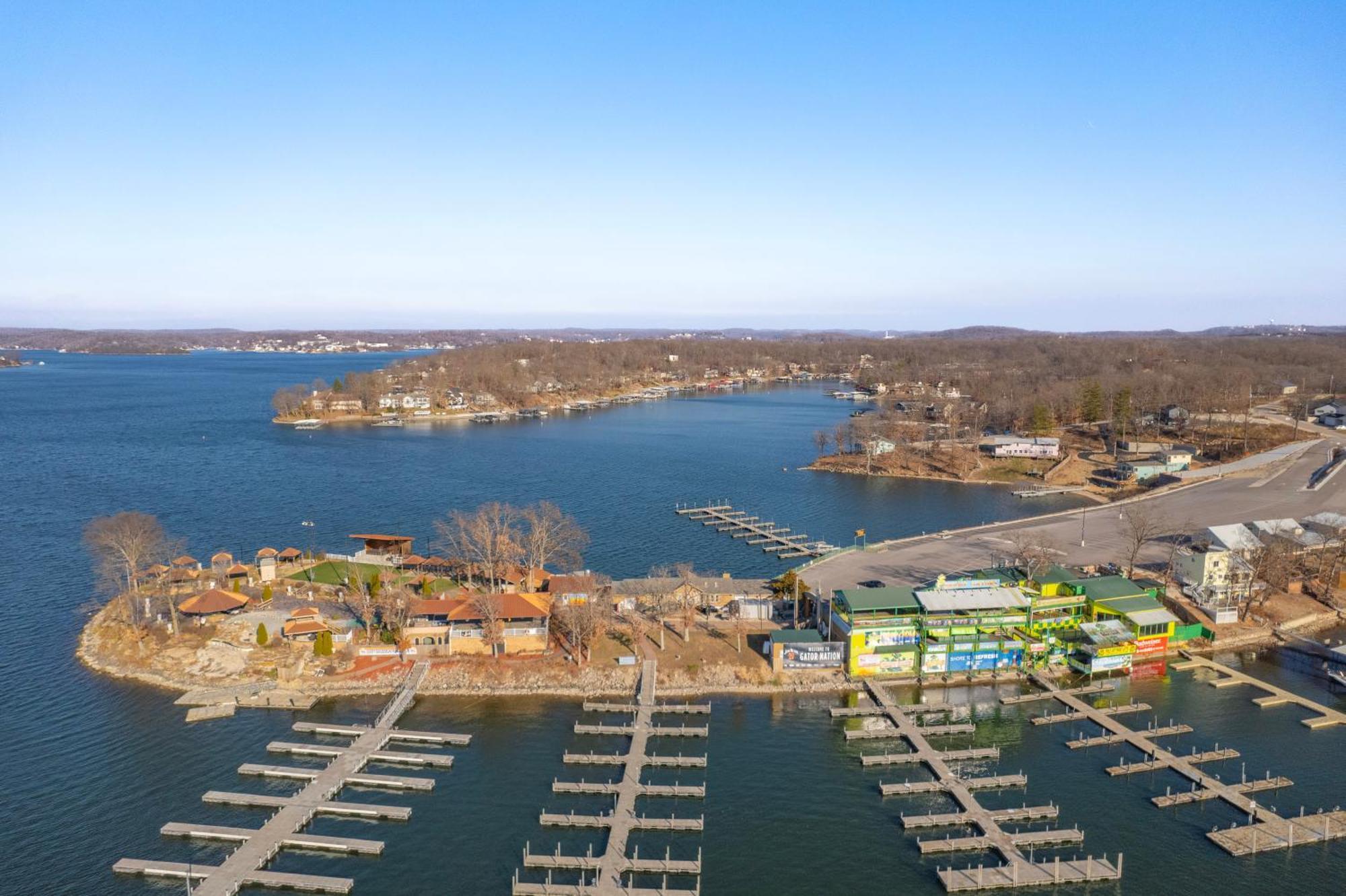 Lazy Gator House- Sleep 20- Bachelor Parties Welcome Lake Ozark Εξωτερικό φωτογραφία