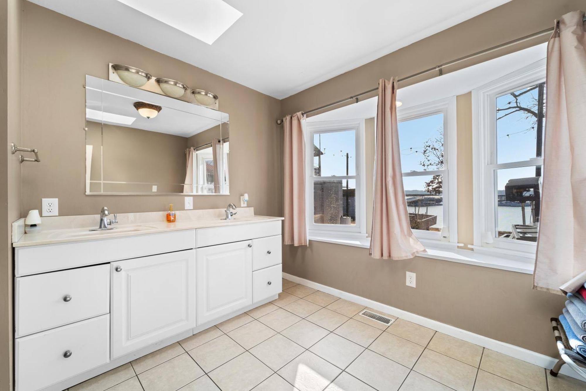 Lazy Gator House- Sleep 20- Bachelor Parties Welcome Lake Ozark Εξωτερικό φωτογραφία